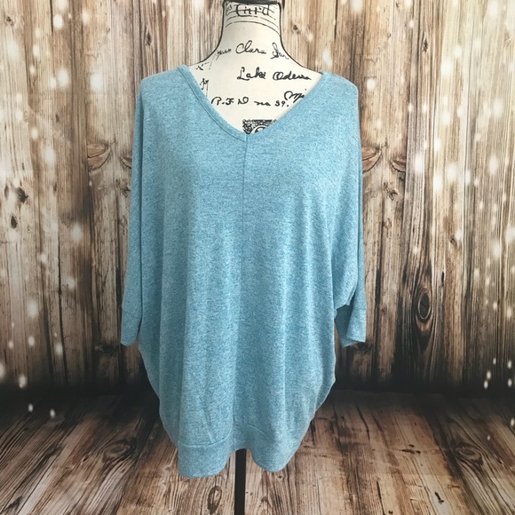 Lane Bryant Tops - NWT Lane Bryant cut out knit top